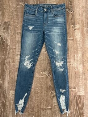 American Eagle Distressed Hi-Rise Jegging size 10